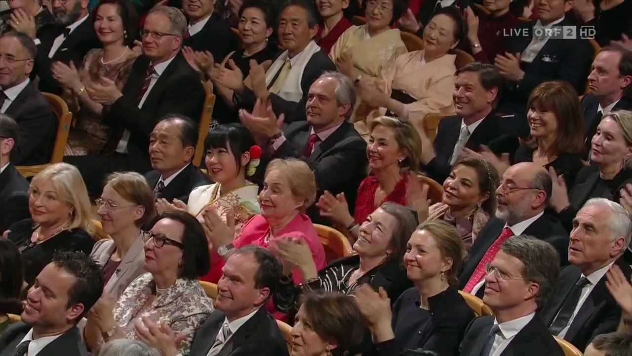Vienna Philharmonic New Year's Concert 2016 - Part 2.mp4_005375580.jpg