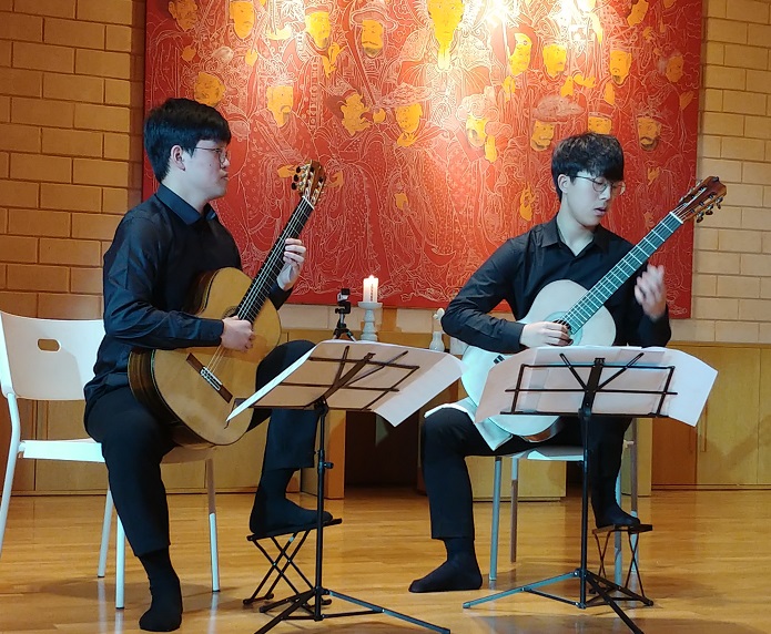 duo  lee  seo.jpg