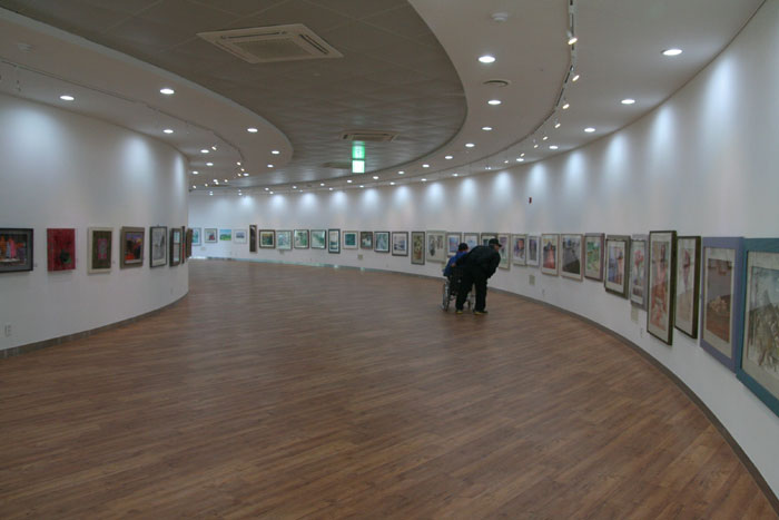 exhibition-700.jpg