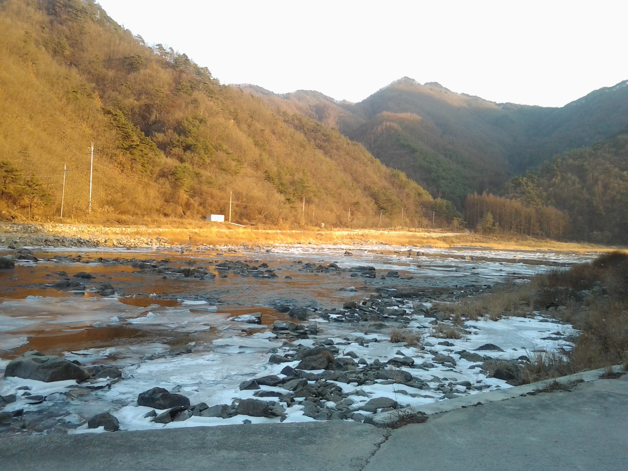 NakDong River-morning.jpg
