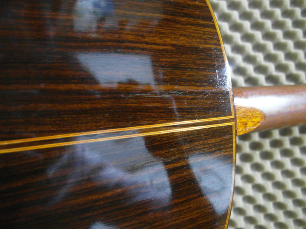 GC-3 뒷판 크렉2.JPG