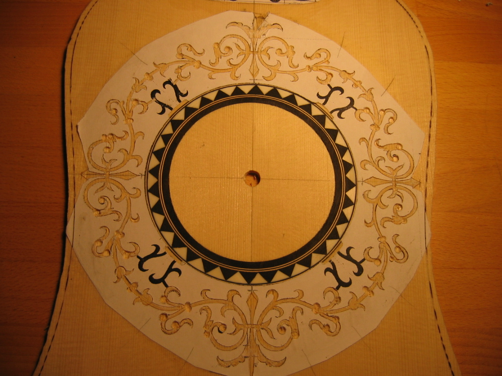 바로크기타 앞판문양.png